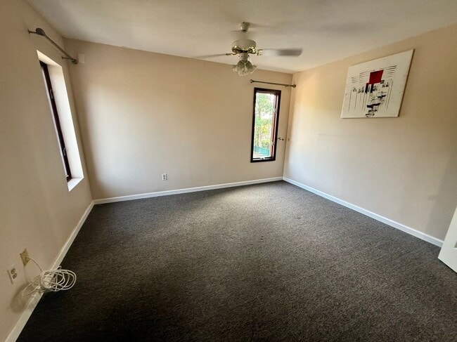 Building Photo - 333 Smithtown Blvd