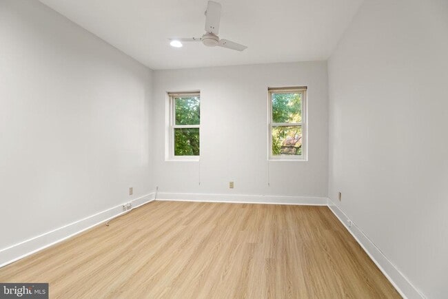 Building Photo - 1522 Swann St NW