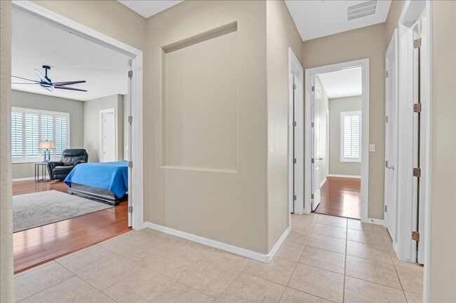 Building Photo - Rental Home with Large Pool