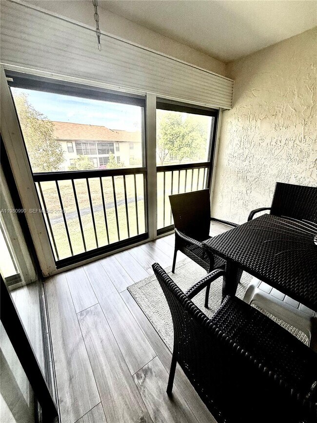 Building Photo - 3310 Perimeter Dr