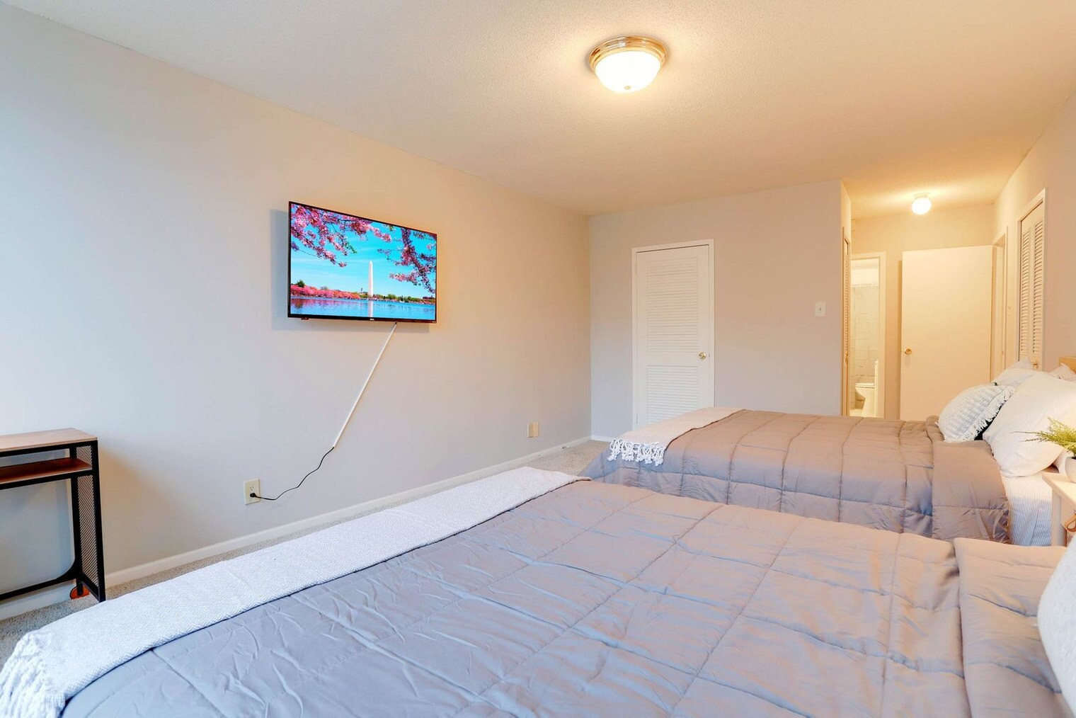 Building Photo - 2111 Richmond Hwy