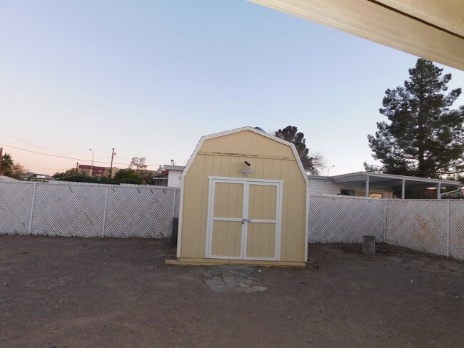 Building Photo - 11 New Mexico Way