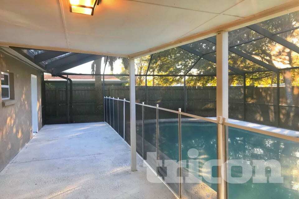 Building Photo - 5110 Cresthill Dr