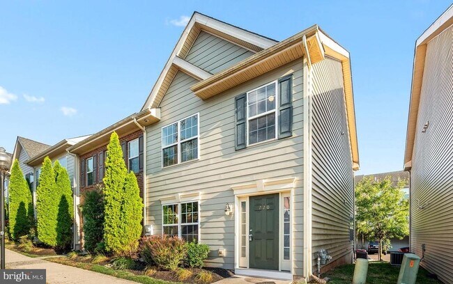 Building Photo - 220 South St