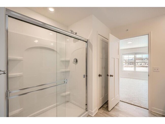 Building Photo - 1082 Jubert Dr