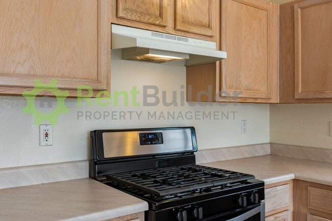 Building Photo - CALL US TODAY AT (505) 808-6467 TO SCHEDUL...