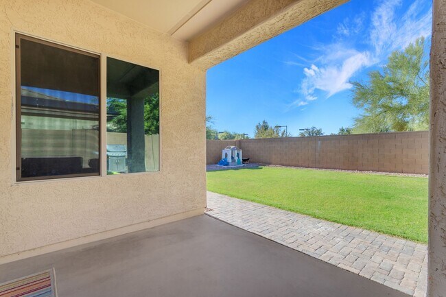 Building Photo - Stunning Single-Level Rental In The Highly Sought-After Anthem at Merrill Ranch!