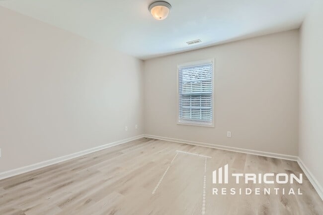 Building Photo - 129 Keswick Manor Dr