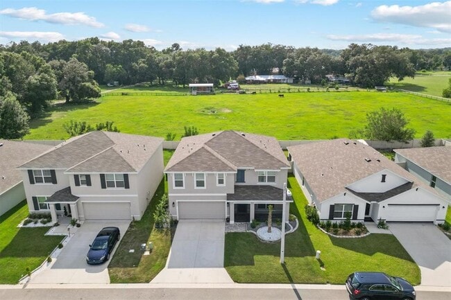Building Photo - 8673 Triumph Cir