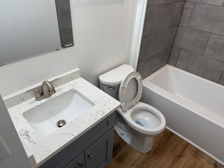 Building Photo - Room in Duplex on S Alston Ave