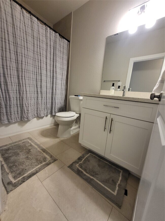 Building Photo - 6615 Ezzard Charles Ln