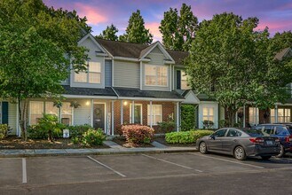 Building Photo - 121 Hornby Cir