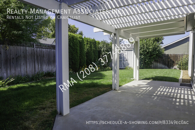 Building Photo - 12365 W Lachlan St