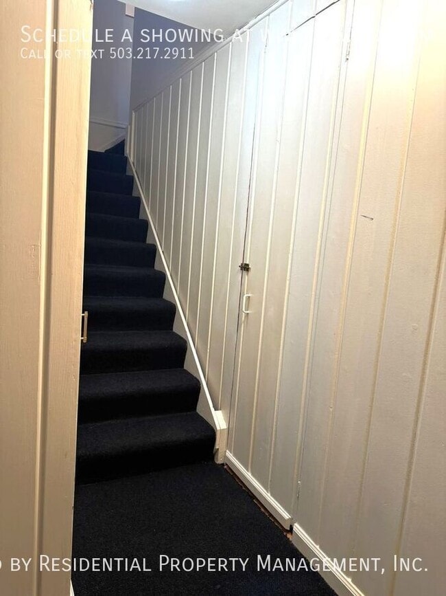 Building Photo - 1938 SW Edgewood Rd