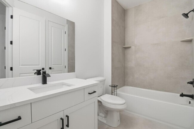 Building Photo - 5980 Willow Grove