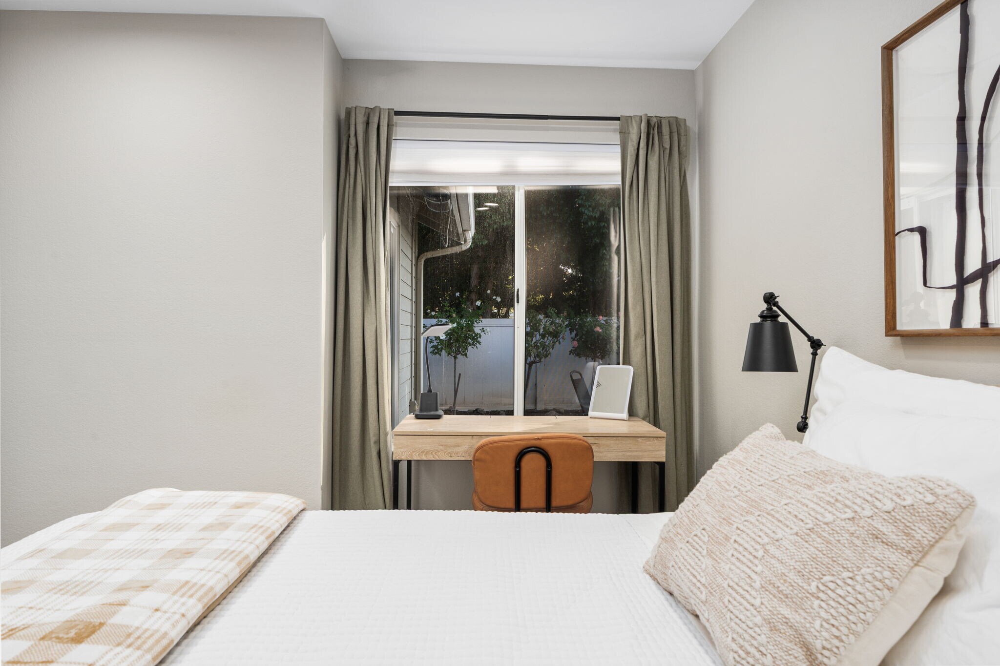 Building Photo - 9178 N Woodlawn Dr