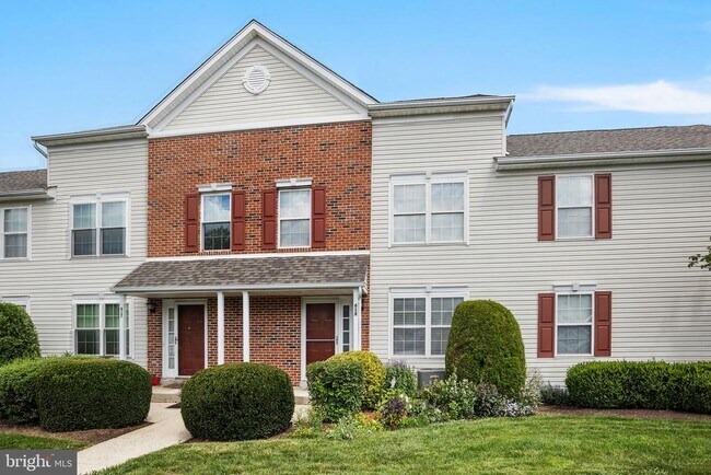 Building Photo - 618 Songbird Ct