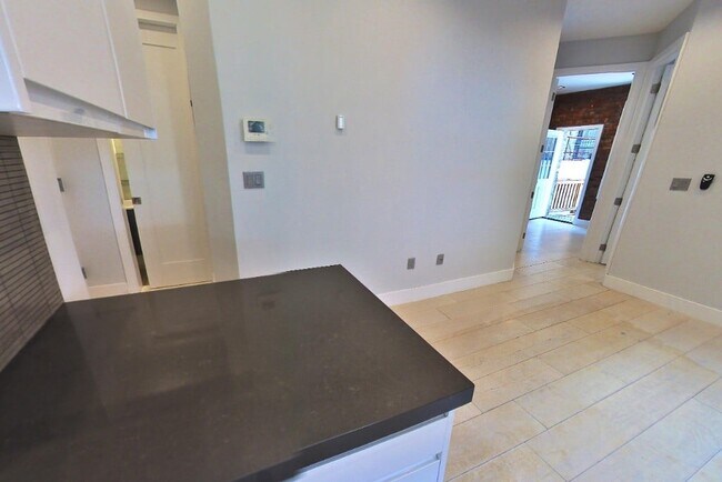 Building Photo - 438 W 52nd St