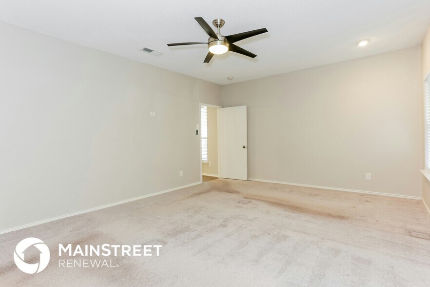 Building Photo - 815 Ackers Dr