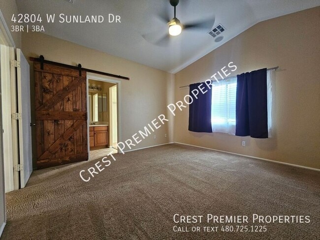 Building Photo - 42804 W Sunland Dr