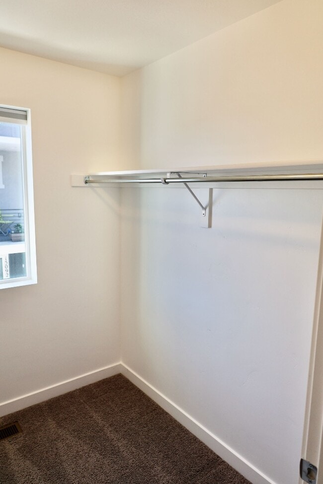 Building Photo - 15104 S Wild Horse Wy