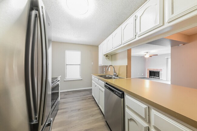 Building Photo - Spacious Duncanville 3-Bedroom Home