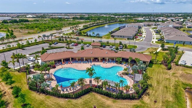 Building Photo - 17032 Harvest Moon Way