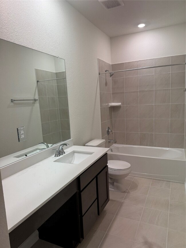 Building Photo - 2815 Lyra Ct