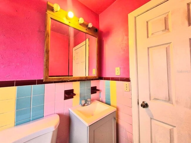 Building Photo - 2413 E 38th Ave