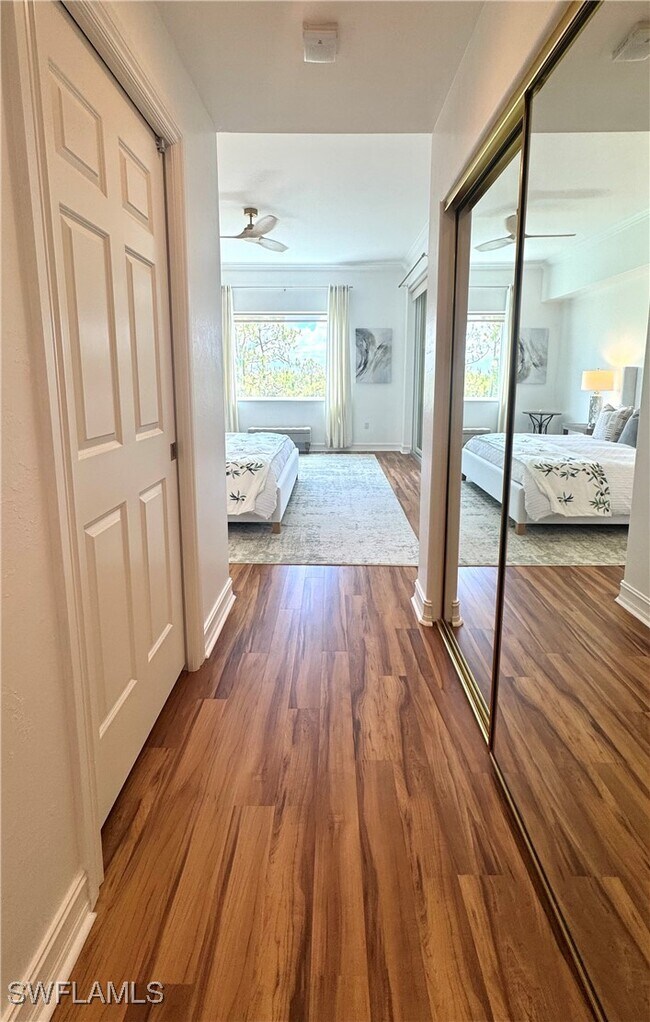 Building Photo - 2738 Tiburon Blvd E