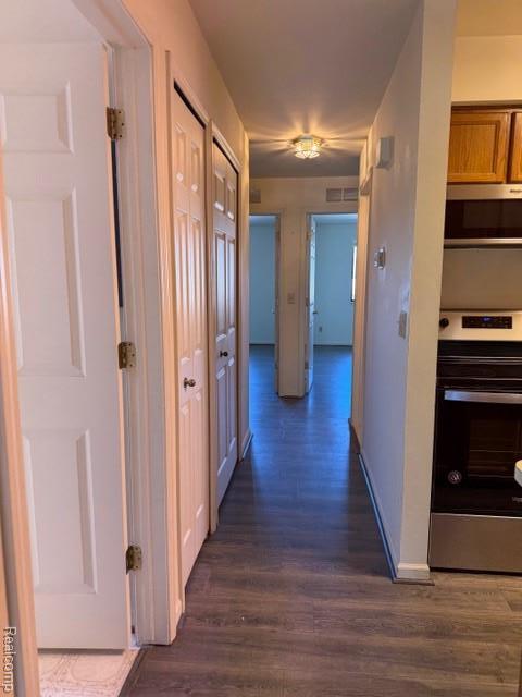 Building Photo - 16525 Woodlane