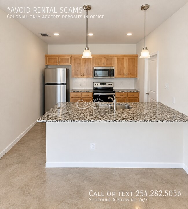 Building Photo - 3107 Stonewall Dr