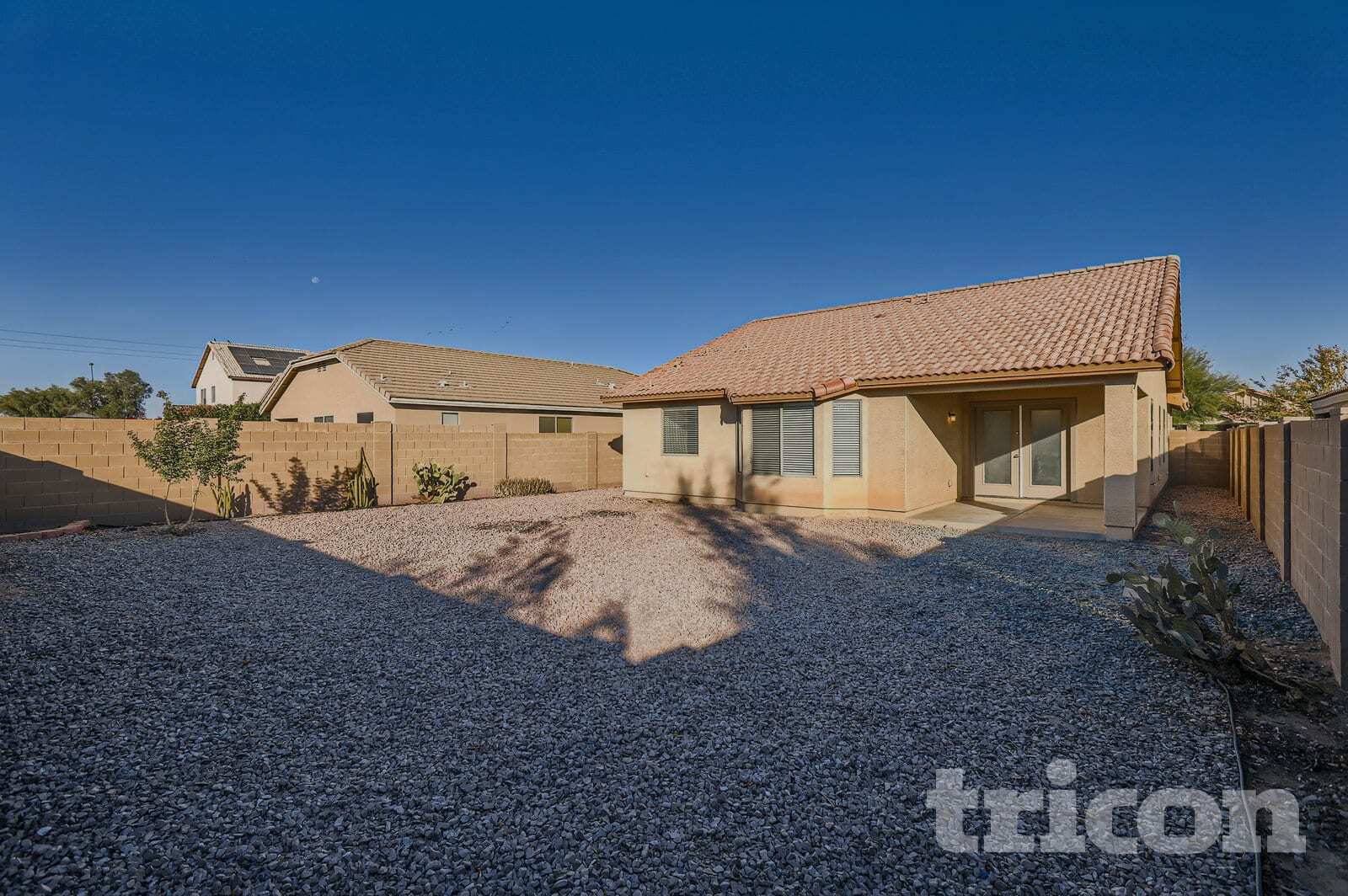 Building Photo - 25841 W Valley View Dr