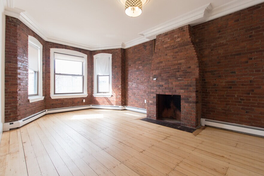 Primary Photo - 41 Harvard St