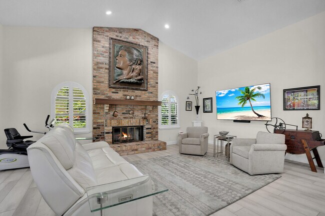 Building Photo - 4256 Gleneagles Dr