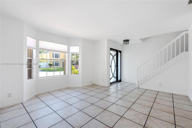 Building Photo - 5800 Rambler Rose Way