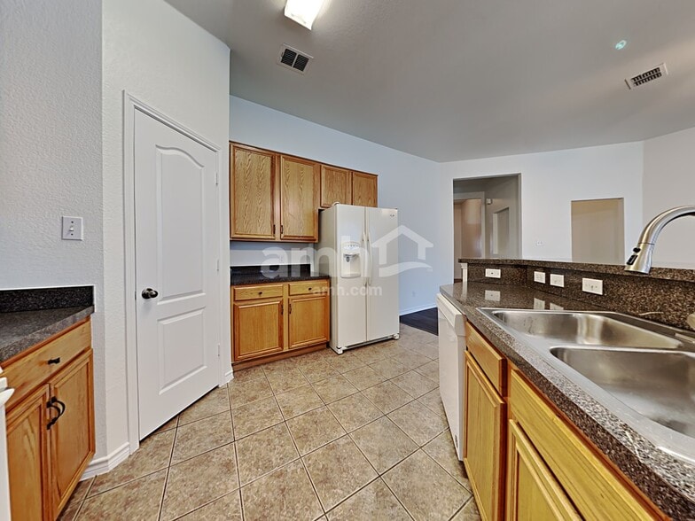 Building Photo - 3540 Desert Mesa Rd