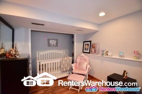 Building Photo - 13743 Yosemite Ave S