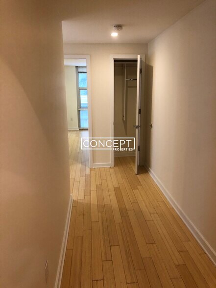 Building Photo - 40 Boylston St