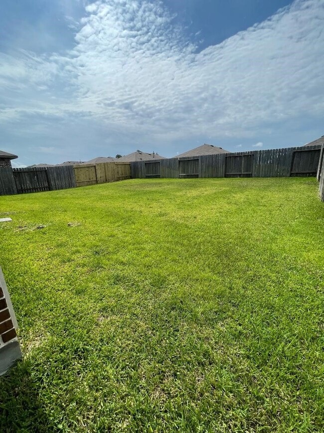 Building Photo - 21546 Starry Night Dr