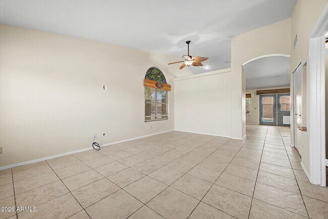 Building Photo - 1291 W Butler Dr