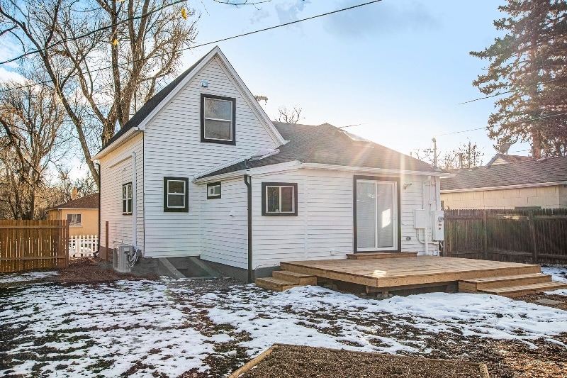 Building Photo - 718 E Cache La Poudre St