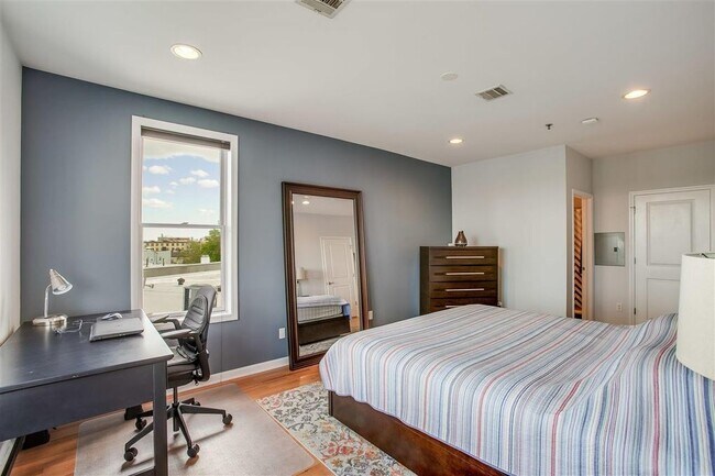 Building Photo - 203 Hackensack Plank Rd