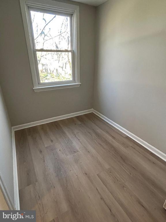 Building Photo - 330 W 21st St