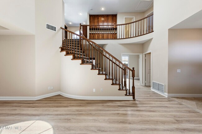 Building Photo - 1811 Fox Springs Cir