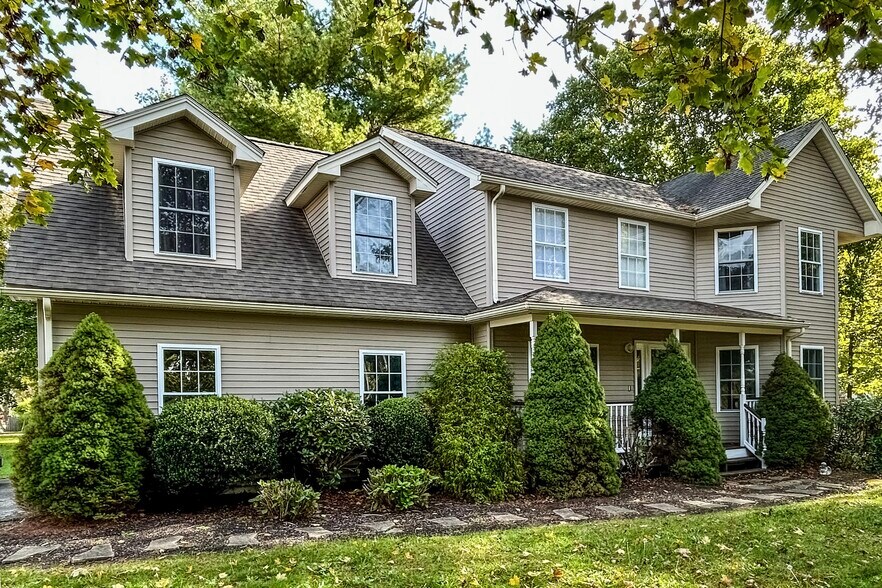 Front view of home - 278 Harrison St