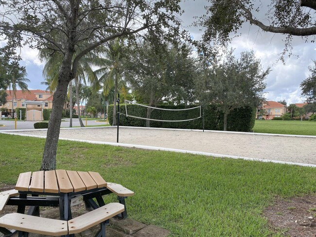 Building Photo - 2038 Alta Meadows Ln