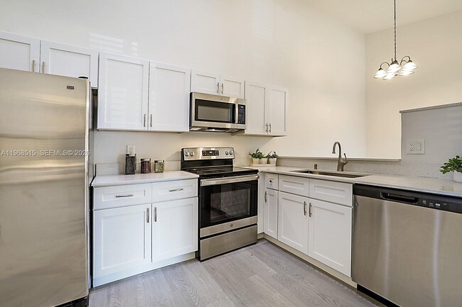 Building Photo - 6327 Chasewood Dr