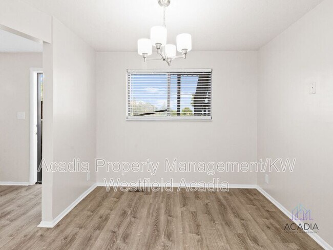 Building Photo - 2360 N 250 W