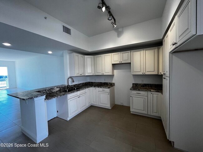 Building Photo - 735 Pilot Lane